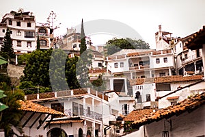 Picture of the colrful town of Taxco, Guerrero.