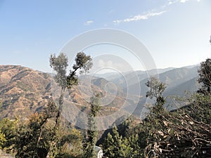 Picture of hills and valleys in himachal pradesh