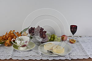 The picture of the table of foods