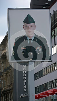 Picture of  US soldier at the former East-West Berlin border