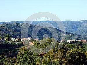 Picturesque landscapes and photogenic hills in the Istrian peninsula - Pazin, Croatia / Slikoviti pejzazi i fotogenicni brijegovi