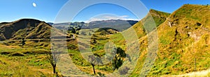 Picturesque mountain and valley landscape at Hawkes Bay in New Zealand