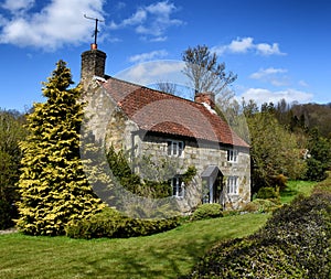 Picturesque Stone Country Cottage England photo