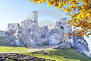 Picturesque view of Ogrodzieniec castle in the autumnal day. Near Cracow, Poland.