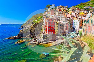 Picturesque Village Riomaggiore, Cinque Terre, Genua, Italy photo