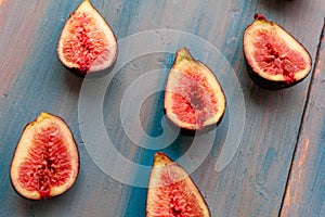 Pieces of fig on a table, ideal to recommend for some diets or meals