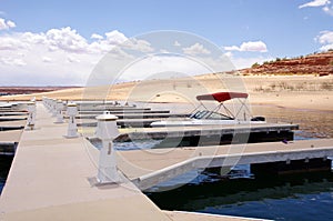 Pier for small boats in Lake Powell