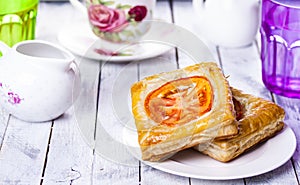 Pies of puff pastry