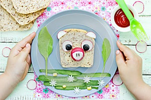 Pig sandwich - creative idea for kids lunch, fun animal sandwich