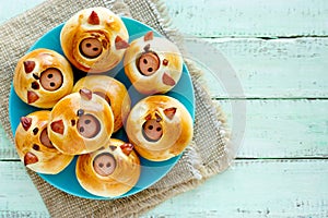 Pig shaped mini burger buns, adorable animal shaped dinner rolls photo