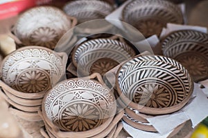 Pigmented clay plates, typical Mexican crafts