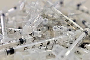 Used insulin needles close up