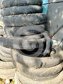 pile of tires that can no longer be used