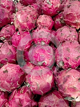 pile up the dragon fruit at the minimarket