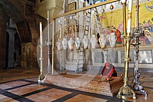 The pilgrim in red clothes