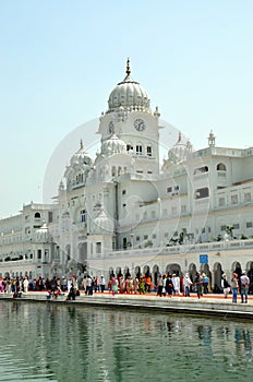 Pilgrims go to the Golden Temple