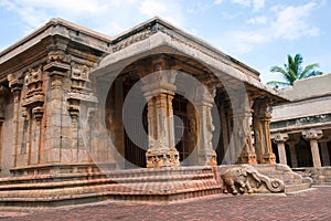 Pillared Mandapa, Subrahmanyam shrine, Brihadisvara Temple complex, Tanjore, Tamil Nadu