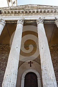 Pilastro da vecchio romano tempio da un Chiesa da,, 