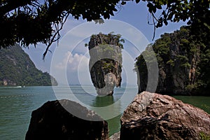 Pilon de James Bond Island in Thailand photo