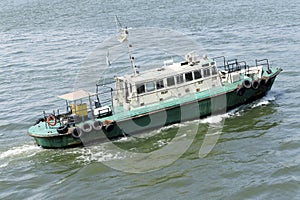 Pilot boat