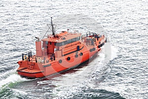 Pilot boat