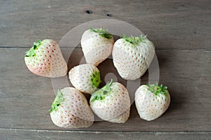 Pineberry looks like a white strawberry