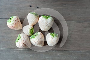 Pineberry looks like a white strawberry