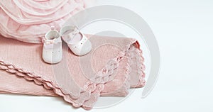 Pink baby plaid decorated with lace.