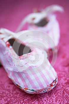 Pink baby shoes