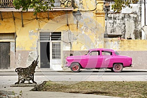 Pink car in img