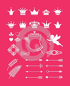 Pink decor with crowns