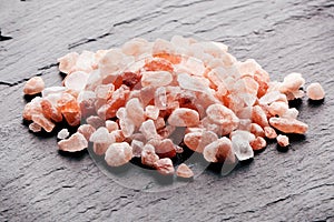 Pink Himalayan coarse grain salt texture. Top view