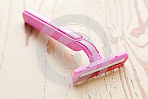 Pink lady shaver