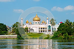 Pink Mosque in Kuching (Borneo, Malaysia) photo