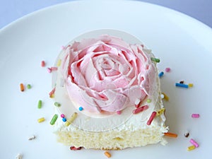 Pink rose vanilla cream cake.