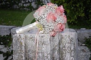 Pink roses wedding bouquet