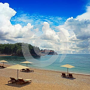 Pink sandy Milocher Beach