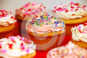 Pink and white cupcakes