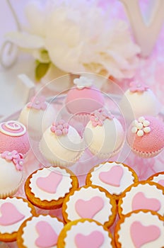 Pink and white wedding table set