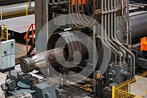 Pipe formation by using roll bending machine