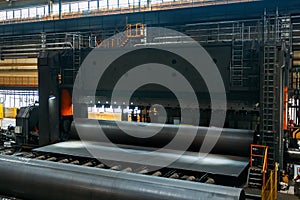 Pipe formation by using roll bending machine