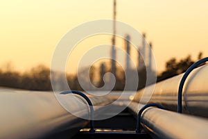 Tubo línea en crudo aceite refinerías 
