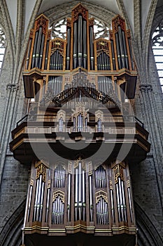 Pipe organ