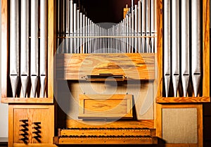 Pipe organ