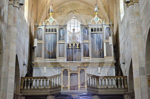 Pipe organ