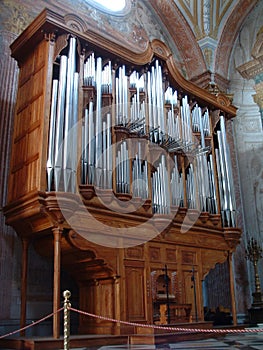 Pipe organ