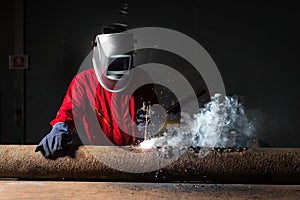 Pipe welding on the pipeline construction