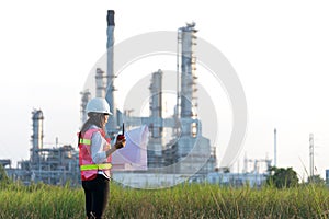Pipe welding on the pipeline