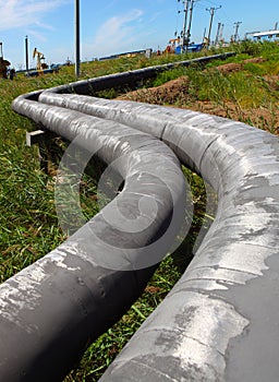 Pipeline and storage tanks