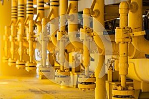 Pipelines constructions on the production platform, Production process of oil and gas industry, Piping line on the platform